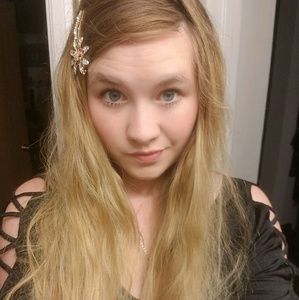 Meet your Posher, Laken